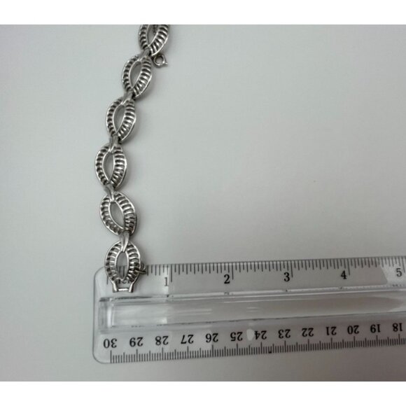 Monet Vintage Link Bracelet 7" Signed Clasp. Hang Tag Silver Tone - Picture 7 of 8